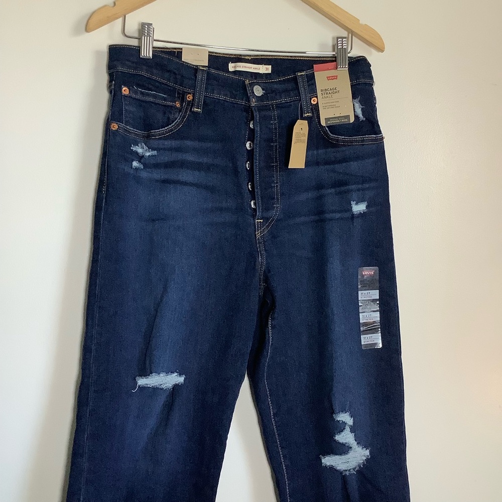 Levi's Women's Ribcage Straight Ankle Jeans Size 31 NWT Button Fly 27"‎ Inseam